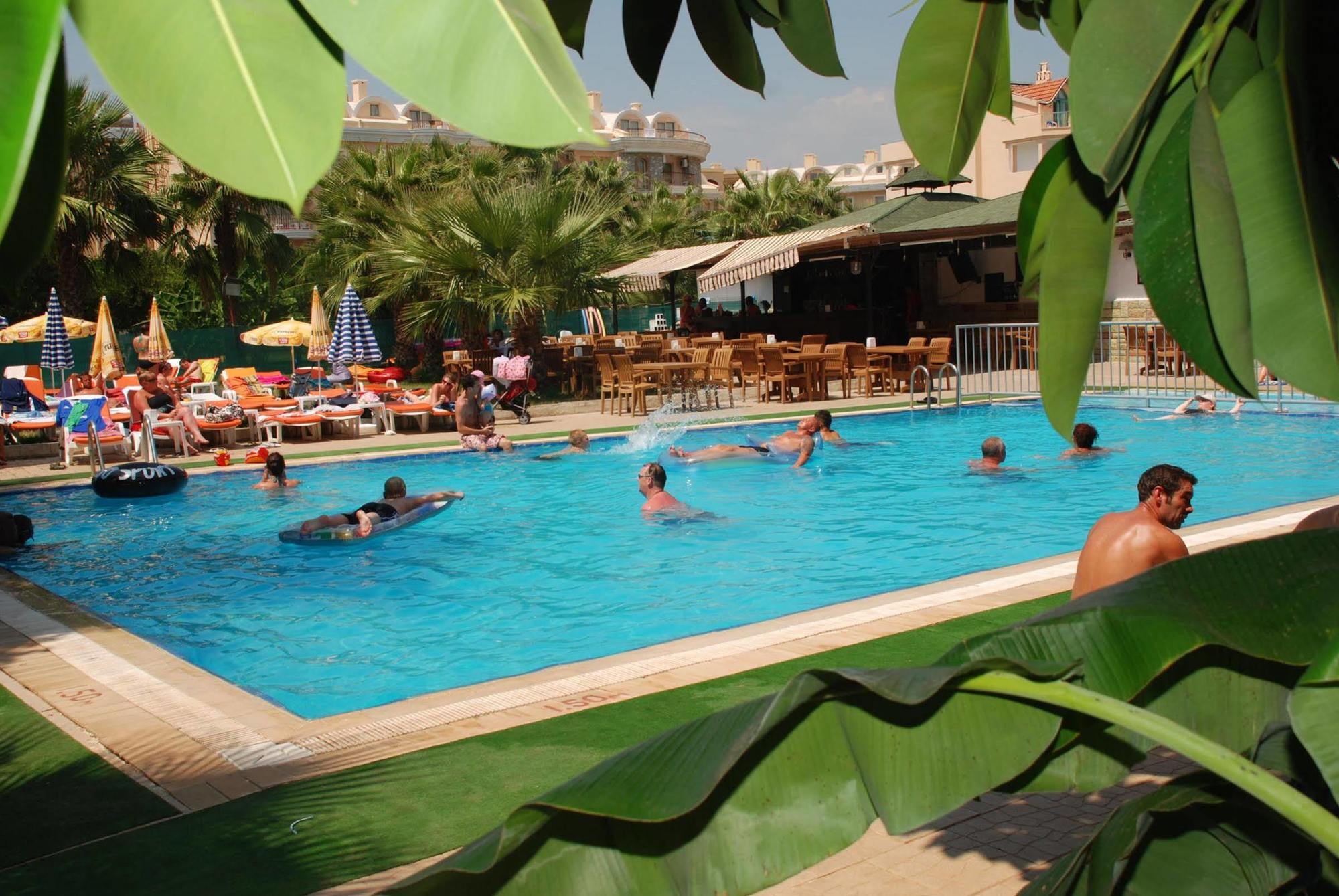 Club Dena Aparthotel Marmaris Eksteriør bilde
