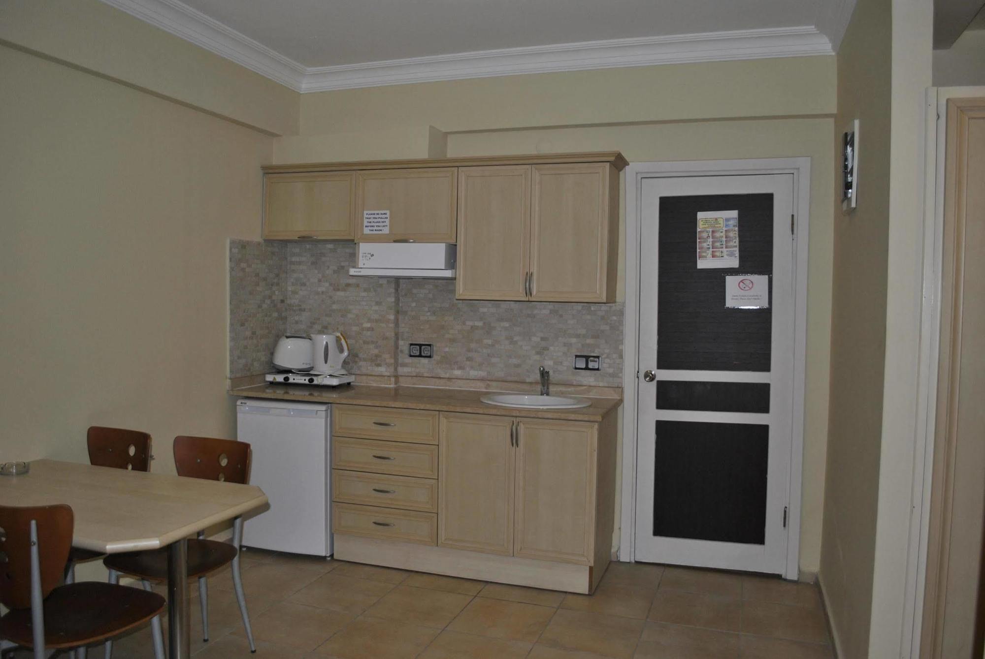 Club Dena Aparthotel Marmaris Eksteriør bilde