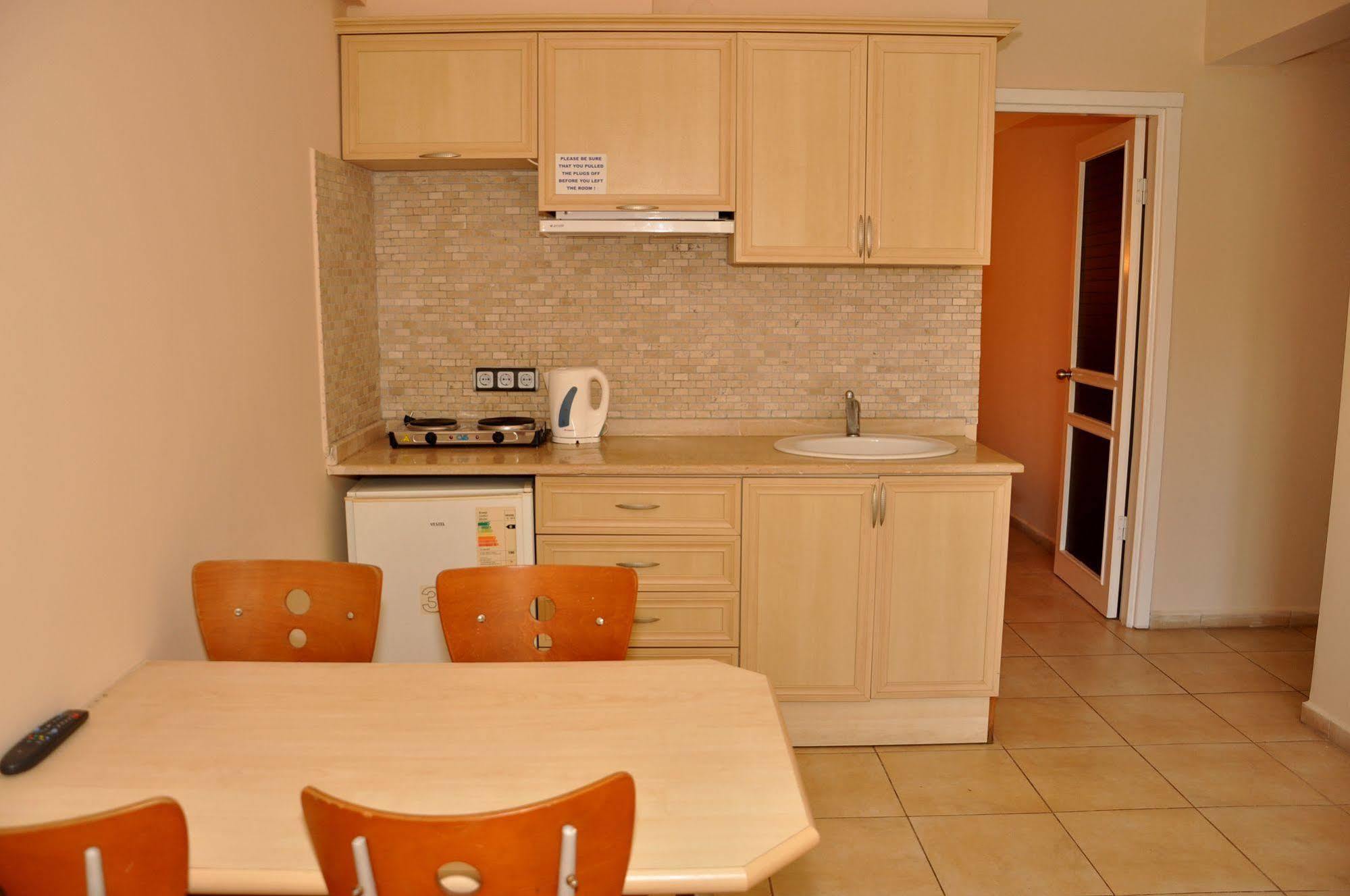 Club Dena Aparthotel Marmaris Eksteriør bilde