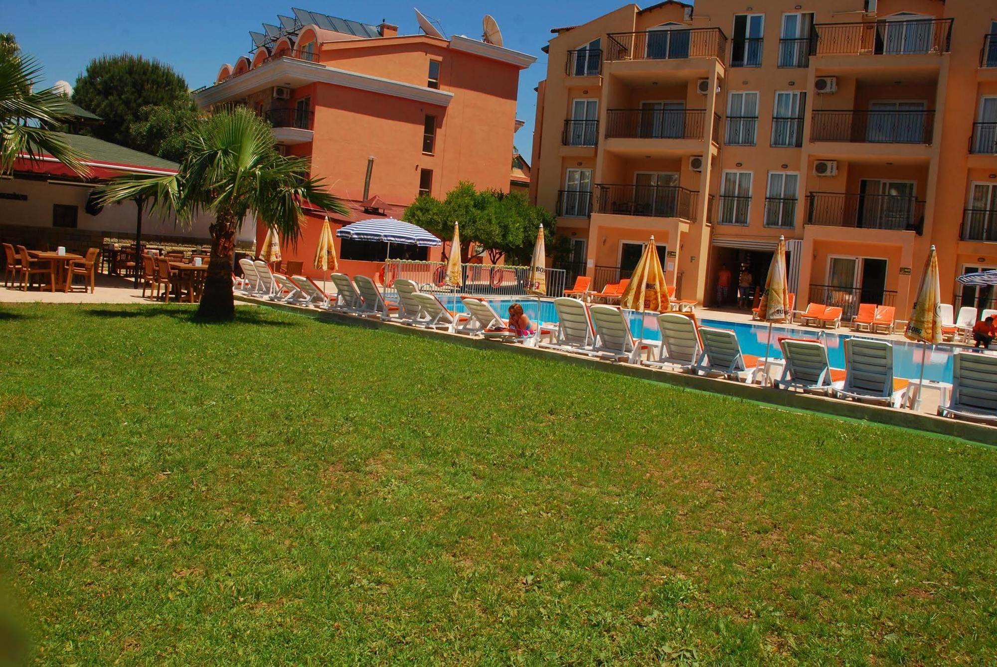Club Dena Aparthotel Marmaris Eksteriør bilde